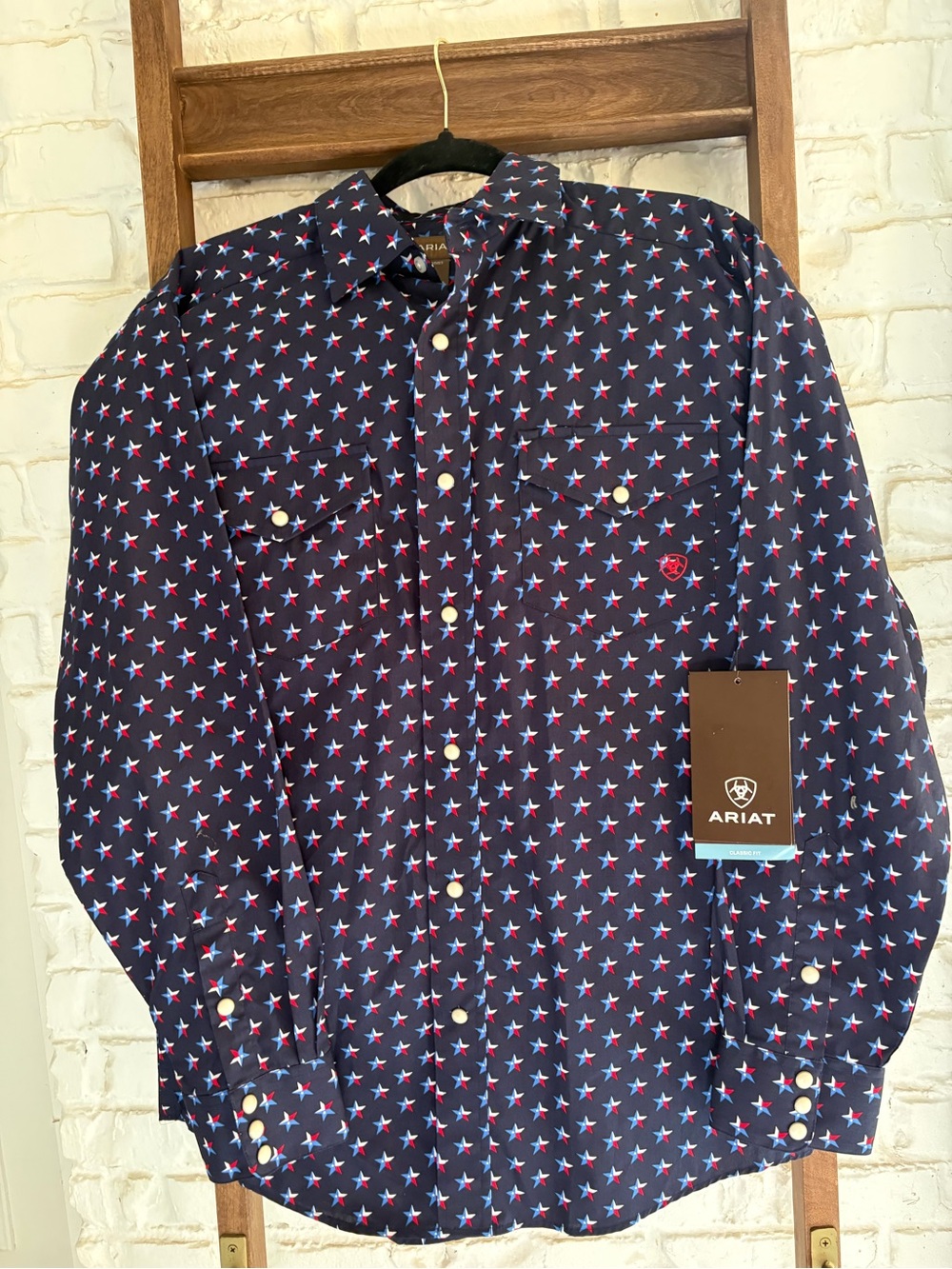 Ariat Men’s Navy Star-Print Western snap Shirt. NWT. size S